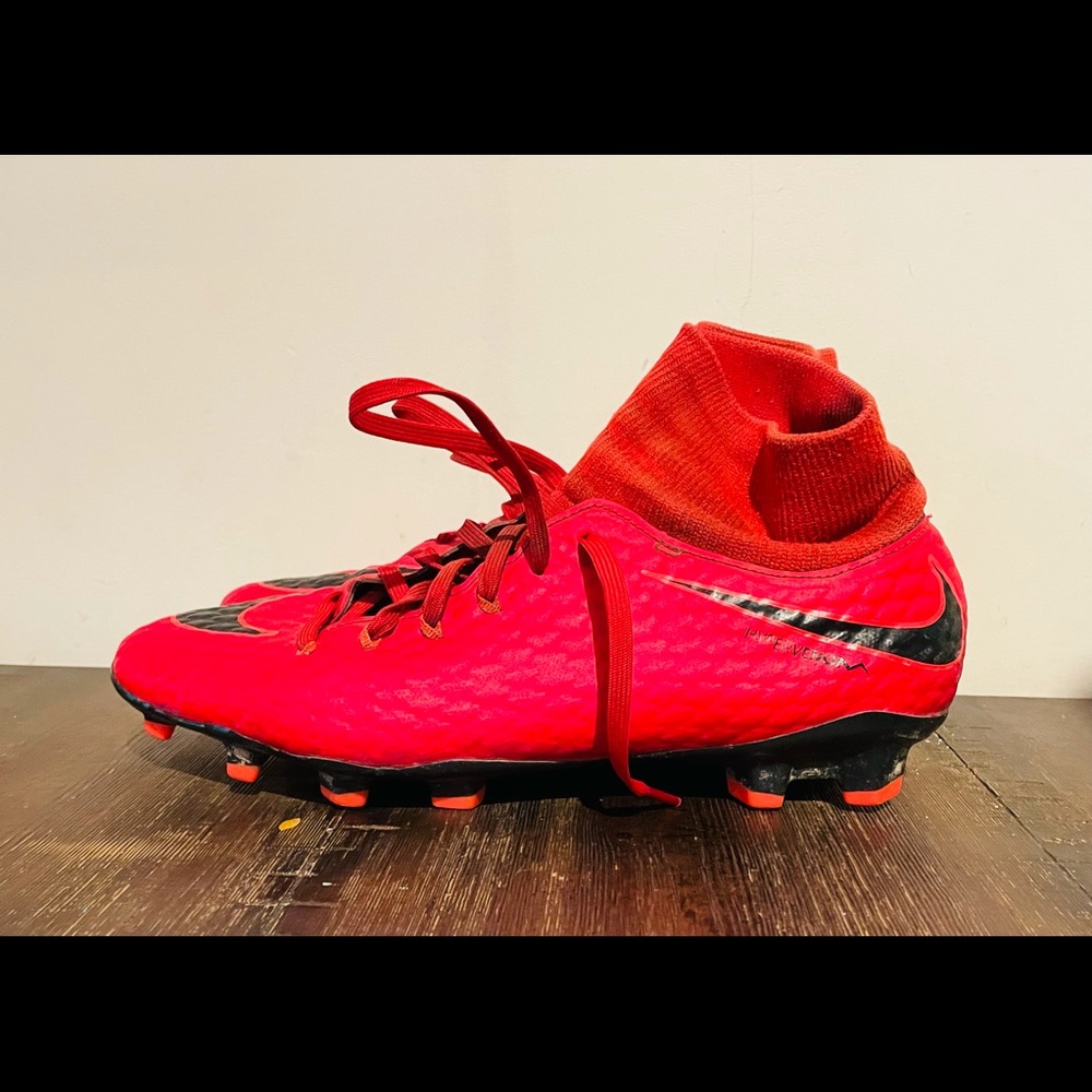 Nike Hyper Venom Men Soccer Cleats